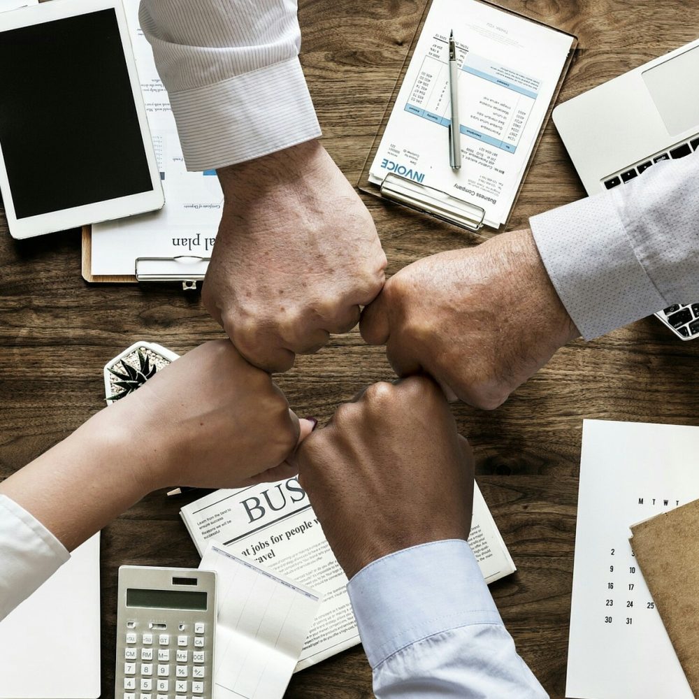 MUOVO, una suite completa di software progettata per ottimizzare ogni aspetto della logistica aziendale.